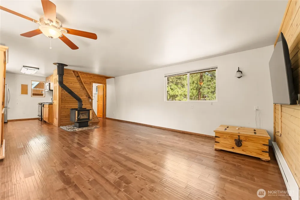 13 Littel Road Mazama, WA 98833