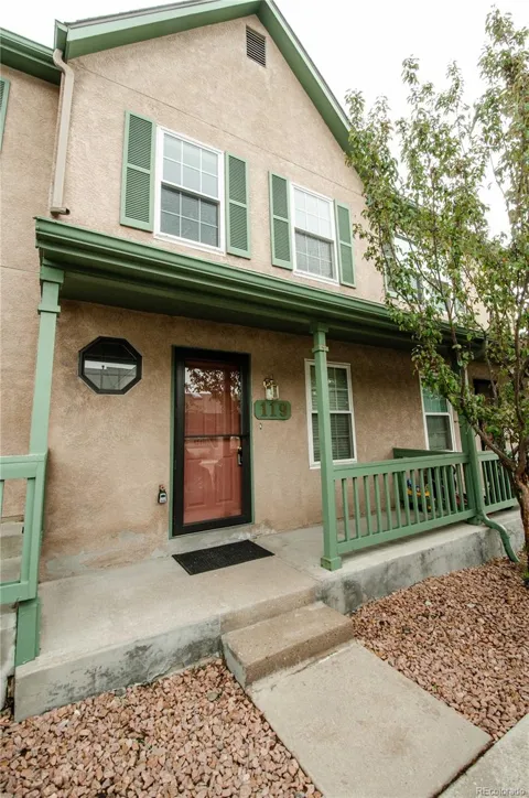 119 Iveystone Court