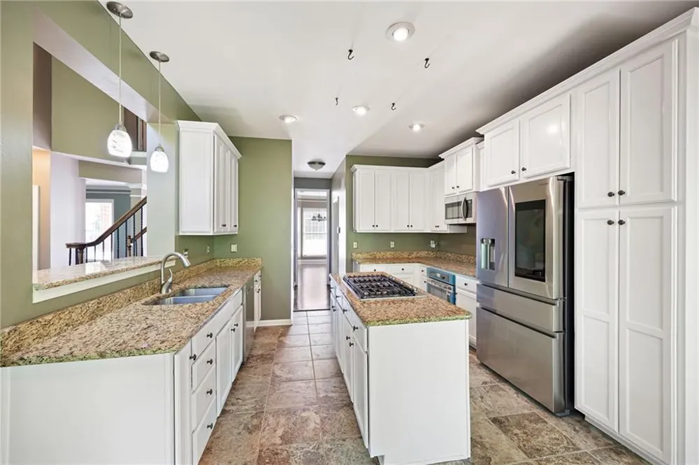 13 Royal Lake Drive SE Cartersville, GA 30120