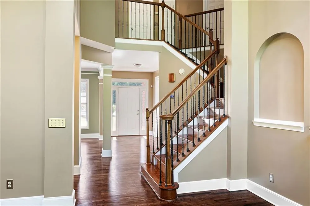 13 Royal Lake Drive SE Cartersville, GA 30120