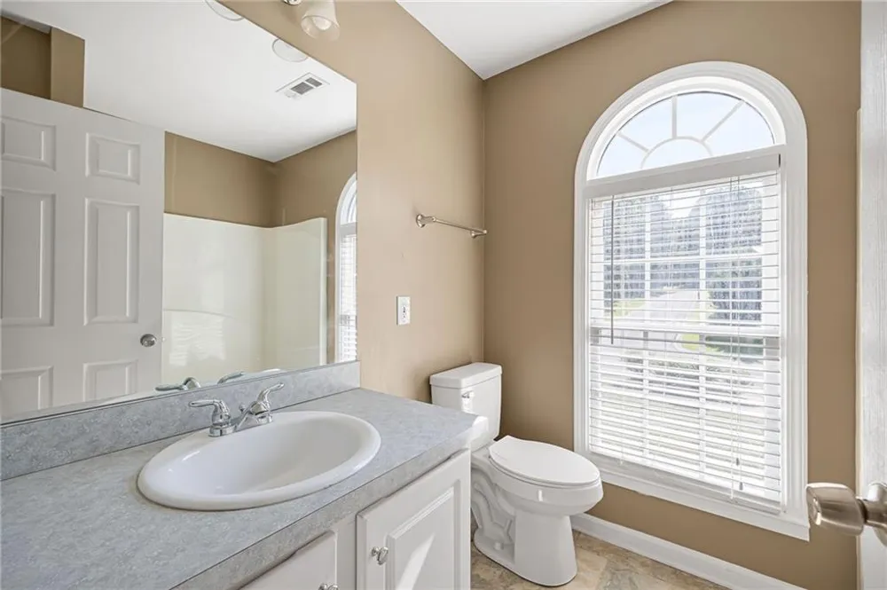 13 Royal Lake Drive SE Cartersville, GA 30120