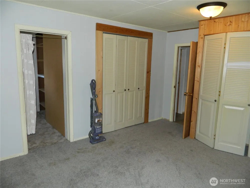 110 1st Street E Tonasket, WA 98855