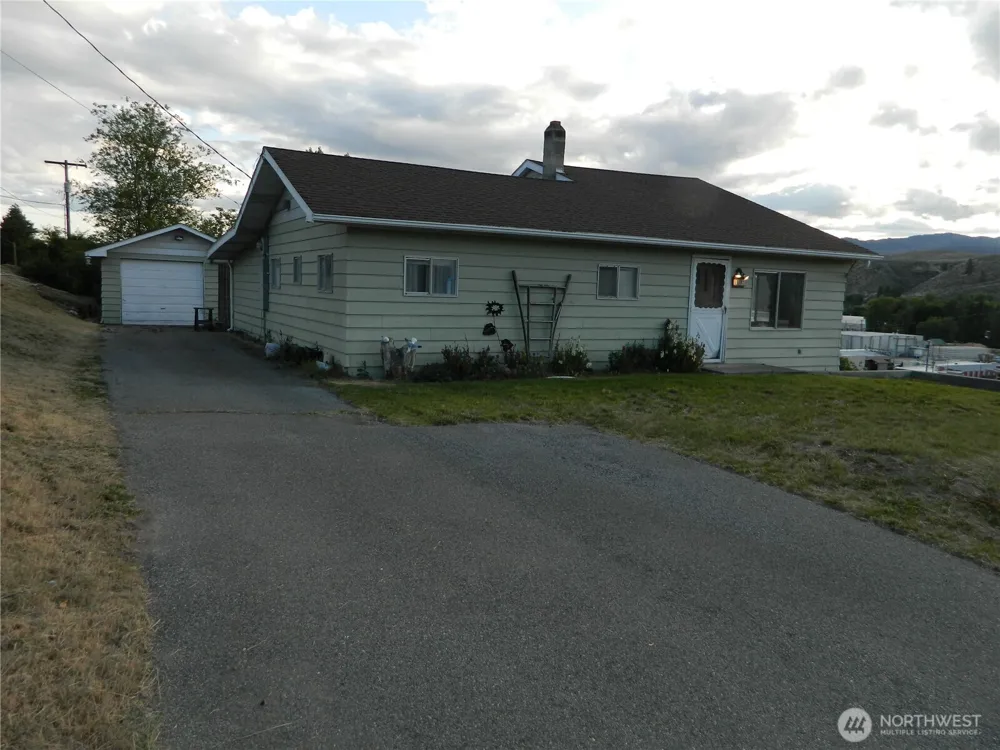 110 1st Street E Tonasket, WA 98855