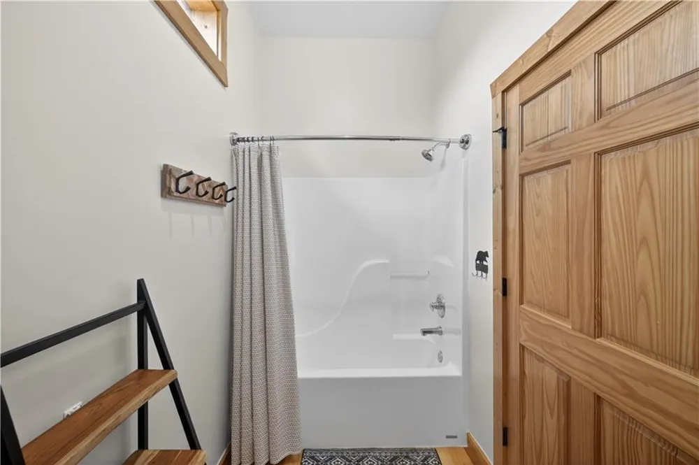 170 Wildwood Court Ellijay, GA 30540