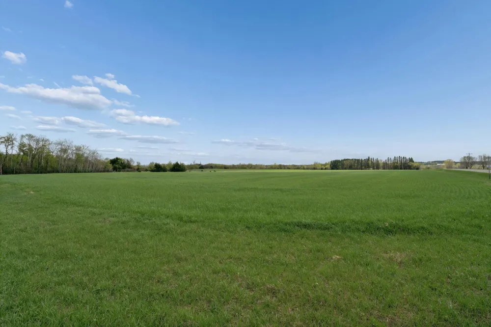 PART NW1/4 of SW1/4 ACRES located in Section 23 Jordan, MN 55352