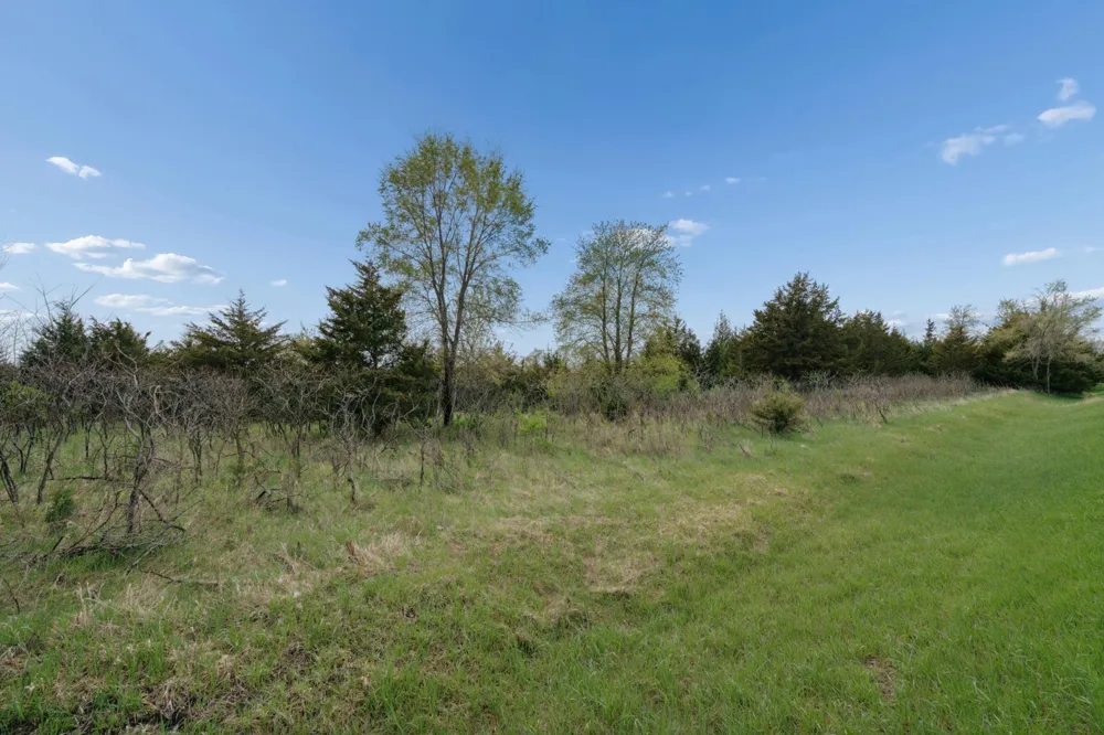 PART NW1/4 of SW1/4 ACRES located in Section 23 Jordan, MN 55352