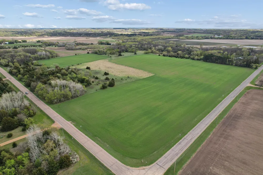 PART NW1/4 of SW1/4 ACRES located in Section 23 Jordan, MN 55352