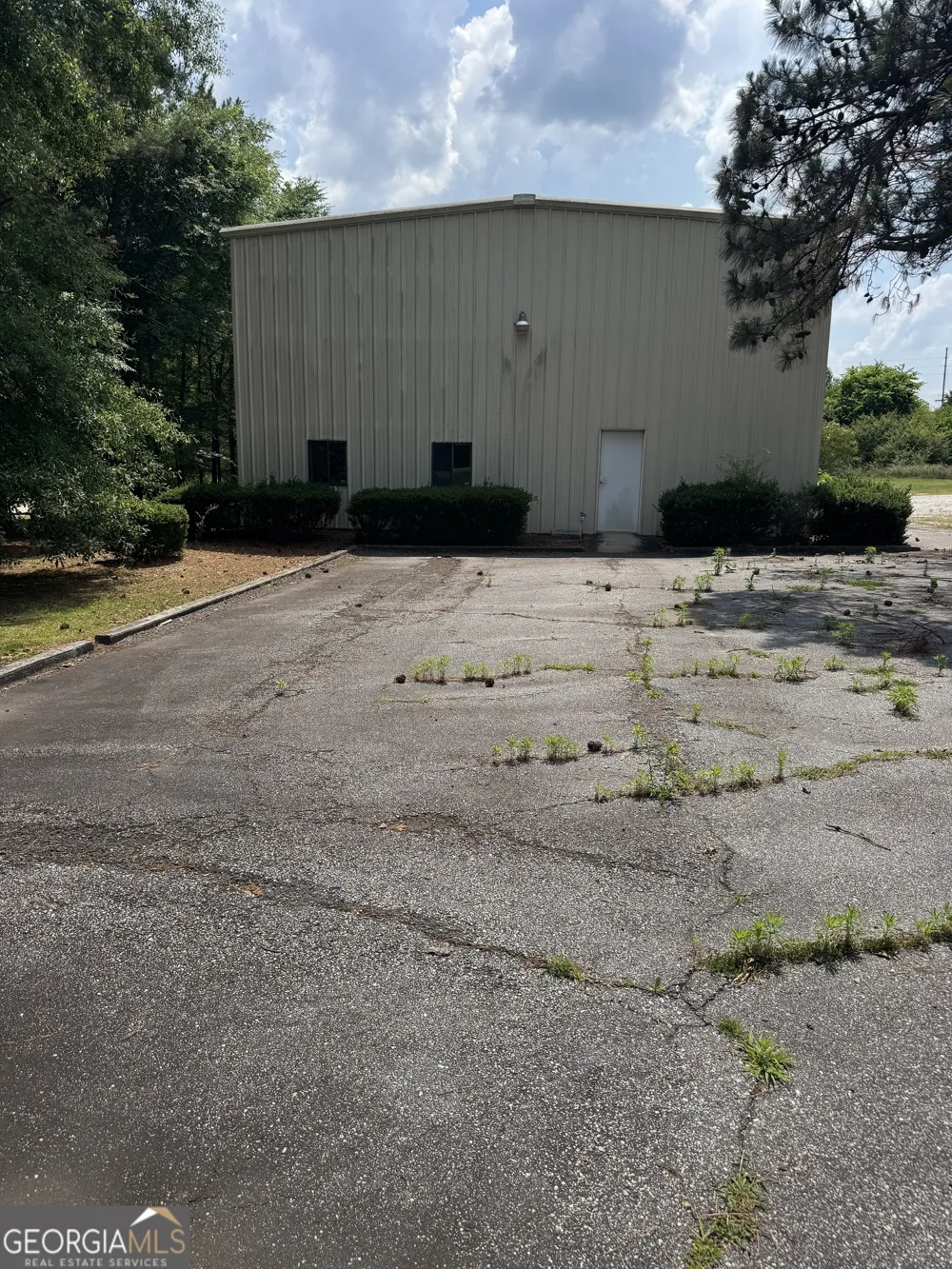 1035 Old Middleton RD Elberton, GA 30635