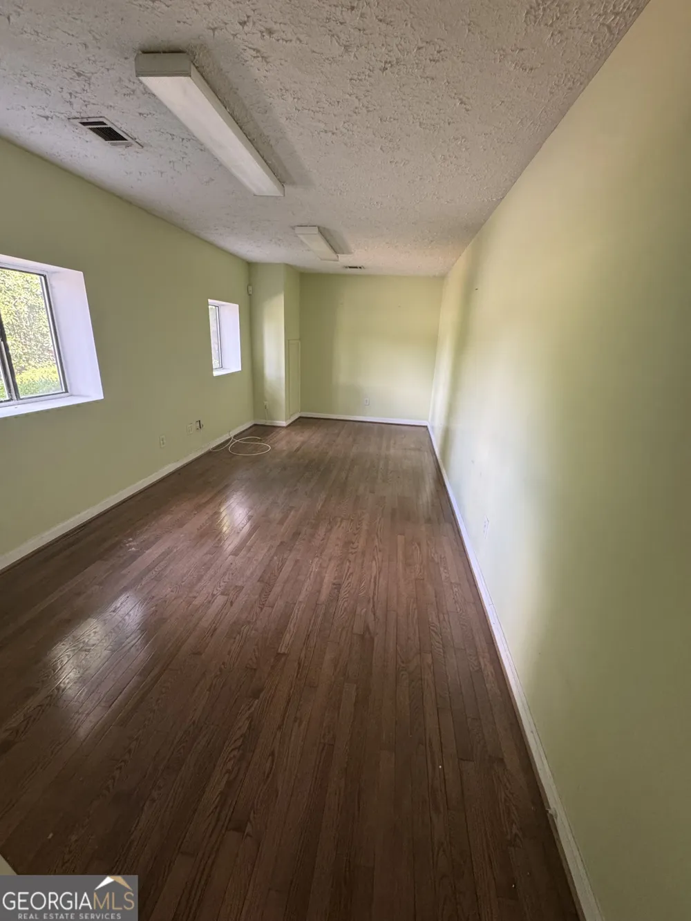 1035 Old Middleton RD Elberton, GA 30635