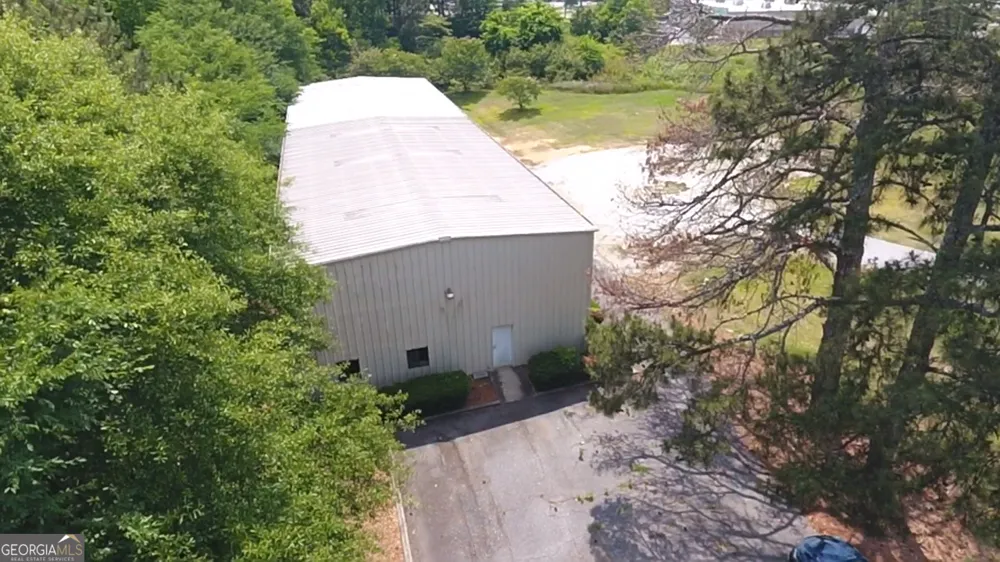 1035 Old Middleton RD Elberton, GA 30635