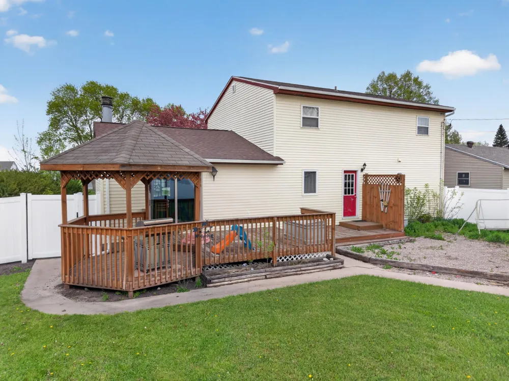729 7th Street S Breckenridge, MN 56520
