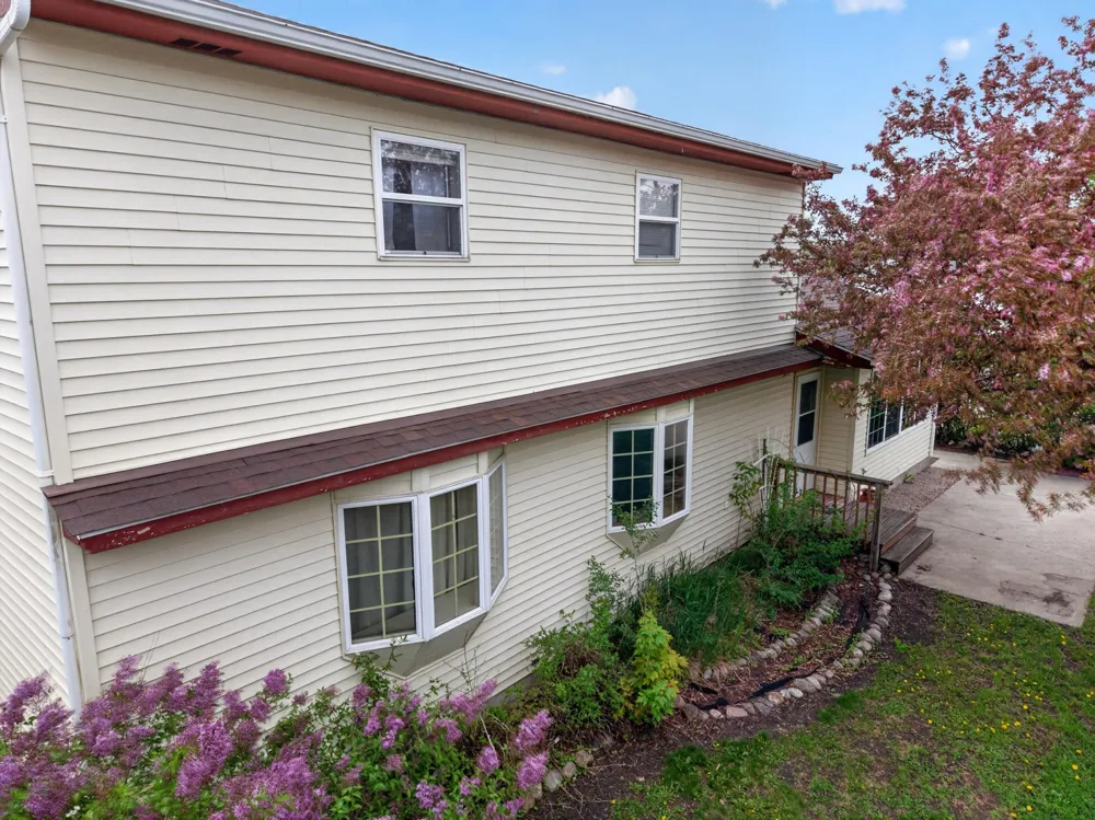 729 7th Street S Breckenridge, MN 56520