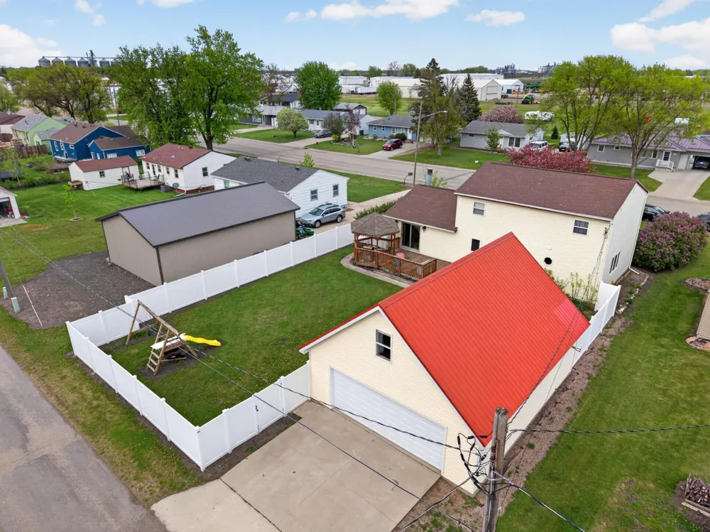 729 7th Street S Breckenridge, MN 56520