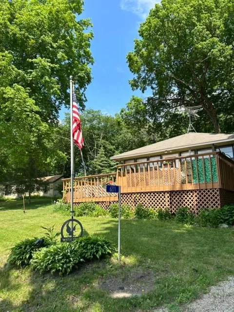 6271 French Lake Path