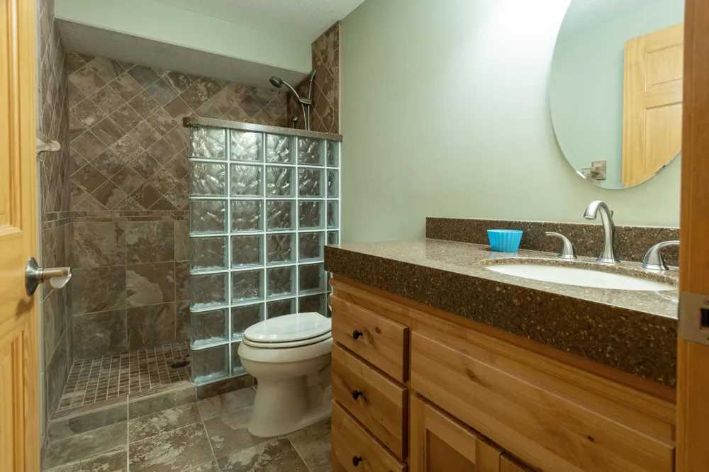 33497 Cobalt Circle NW Cambridge, MN 55008