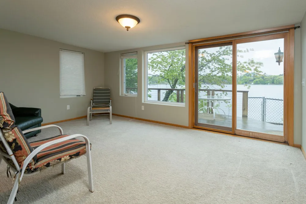 33497 Cobalt Circle NW Cambridge, MN 55008