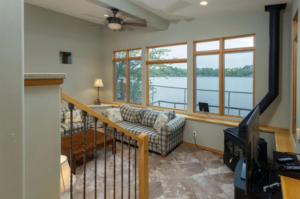 33497 Cobalt Circle NW Cambridge, MN 55008