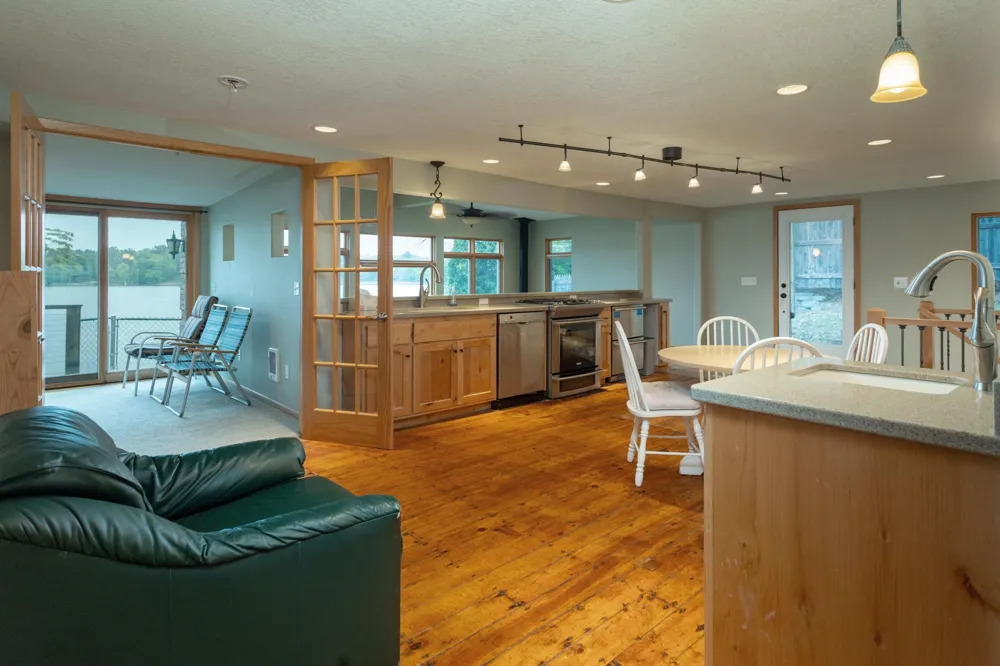 33497 Cobalt Circle NW Cambridge, MN 55008