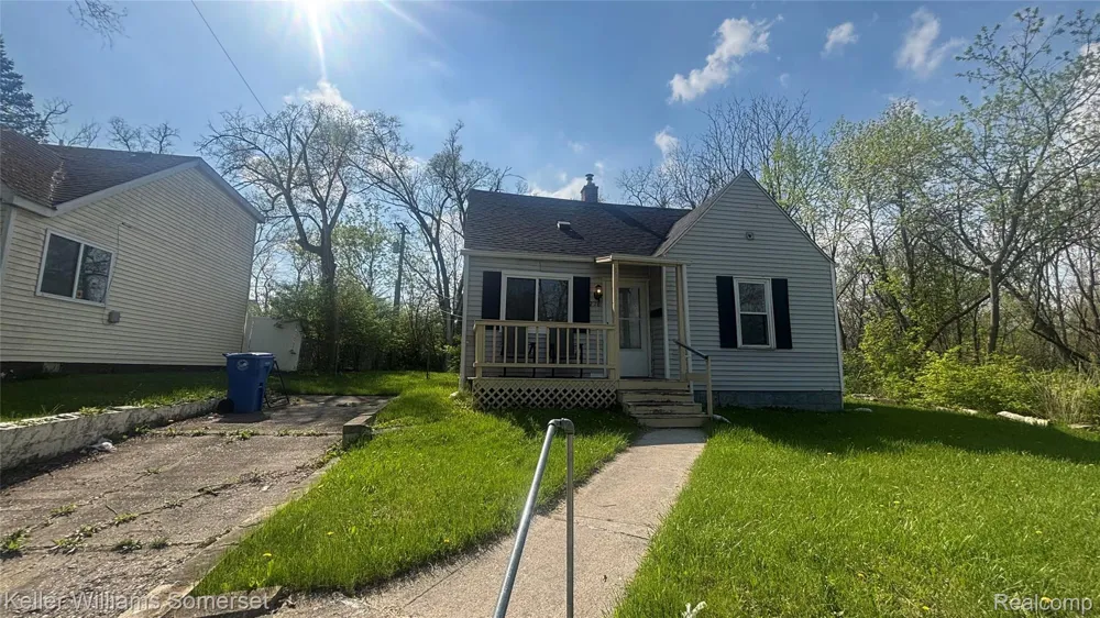 2118 Harriet Street Inkster City, MI 48141