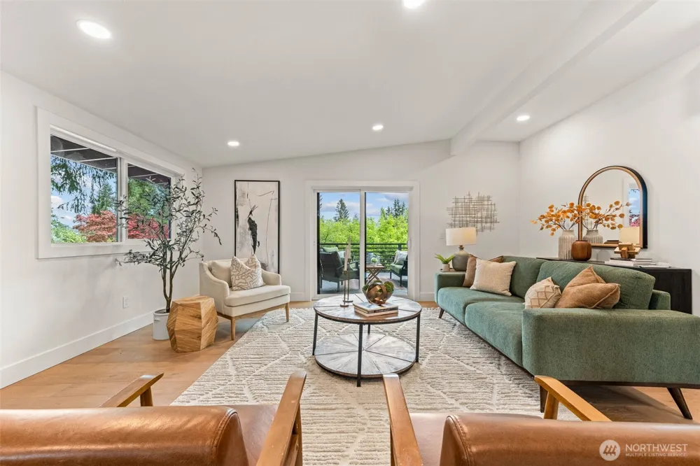 12334 SE 23rd Place Bellevue, WA 98005