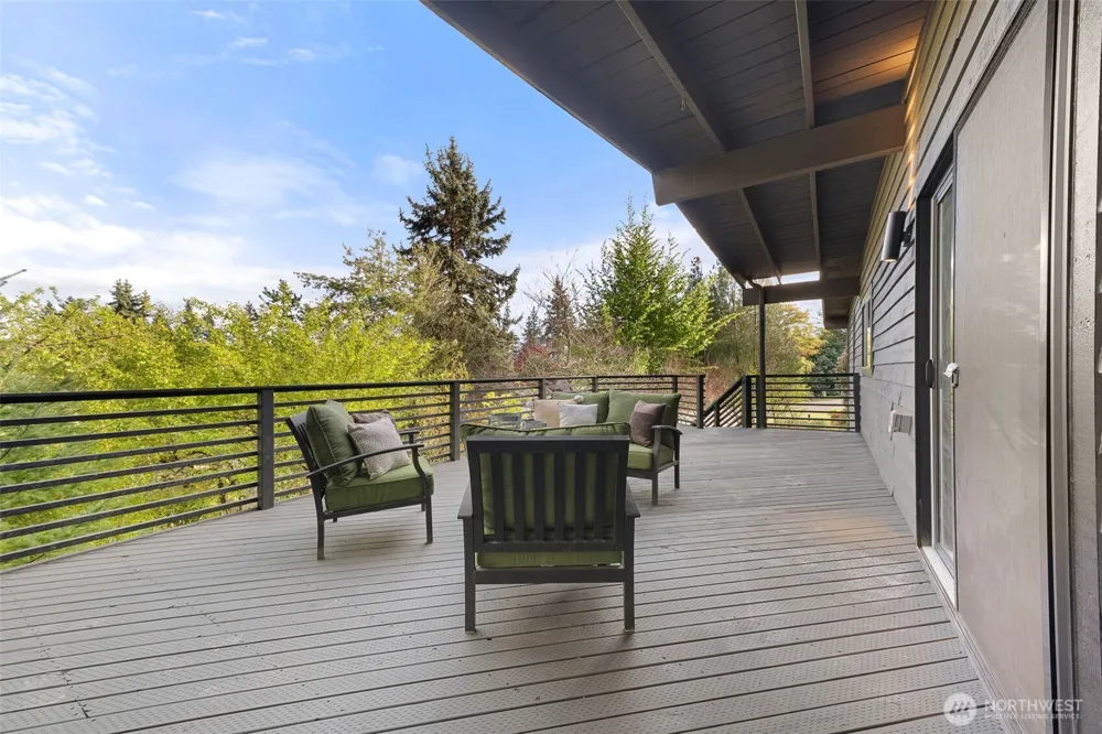 12334 SE 23rd Place Bellevue, WA 98005