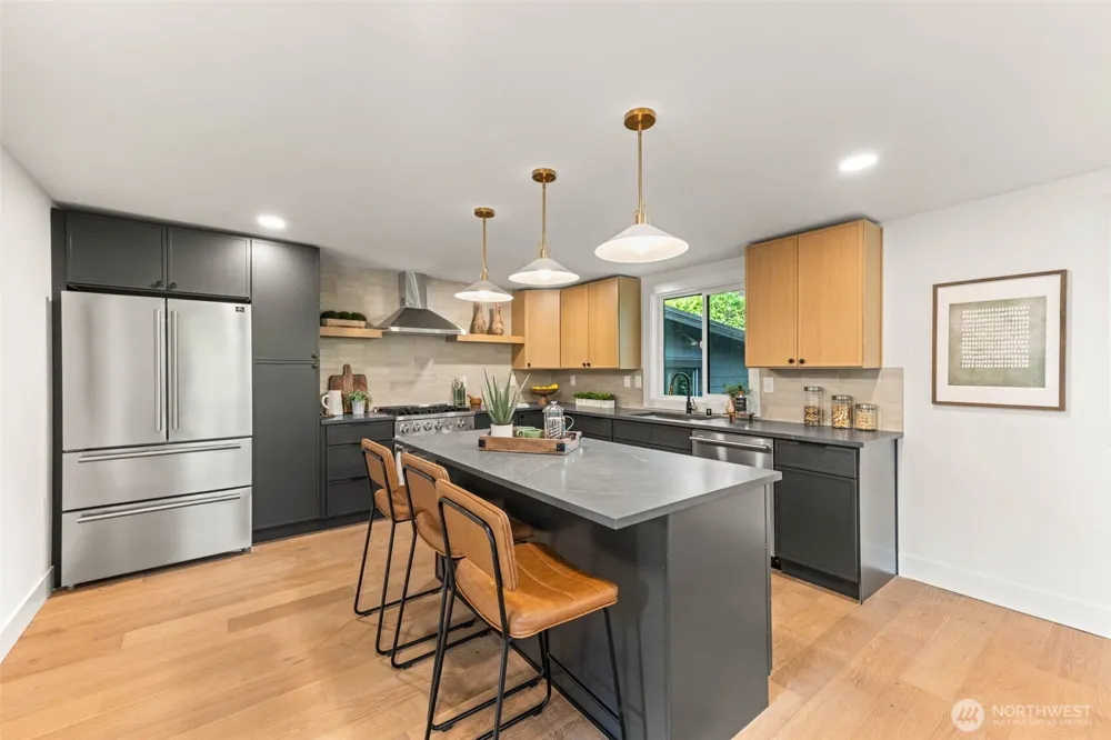 12334 SE 23rd Place Bellevue, WA 98005