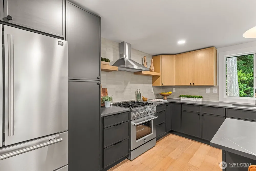 12334 SE 23rd Place Bellevue, WA 98005