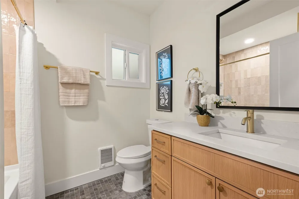 12334 SE 23rd Place Bellevue, WA 98005