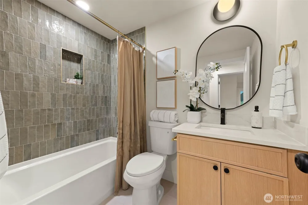 12334 SE 23rd Place Bellevue, WA 98005
