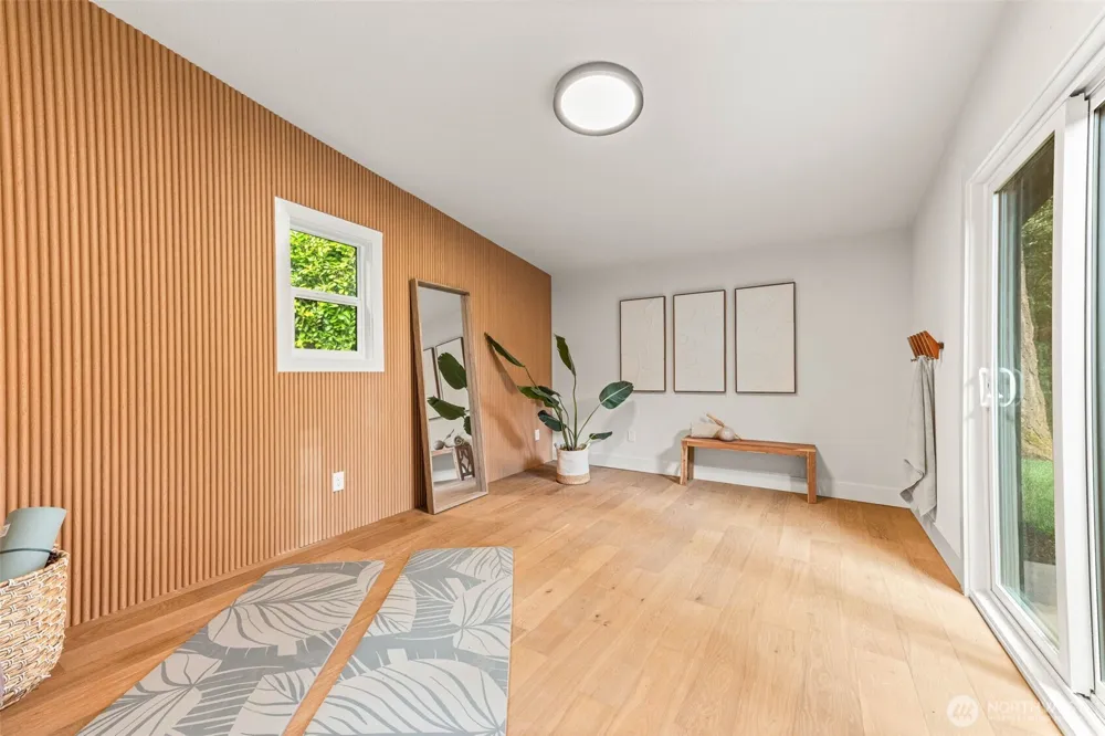 12334 SE 23rd Place Bellevue, WA 98005