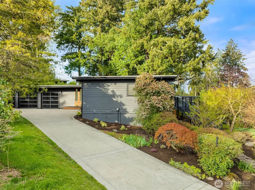 12334 SE 23rd Place Bellevue, WA 98005