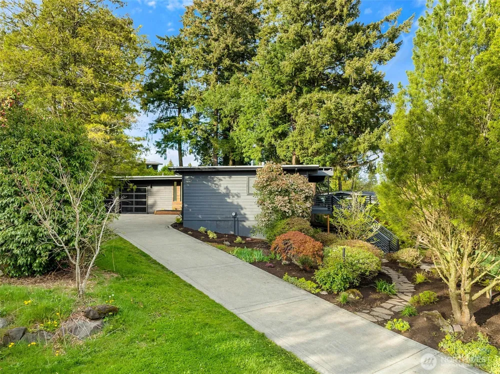 12334 SE 23rd Place Bellevue, WA 98005