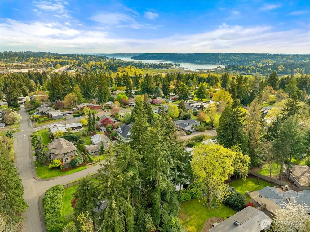 12334 SE 23rd Place Bellevue, WA 98005