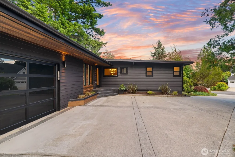 12334 SE 23rd Place Bellevue, WA 98005