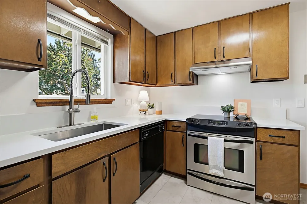 1410 SW 149th Street Burien, WA 98166