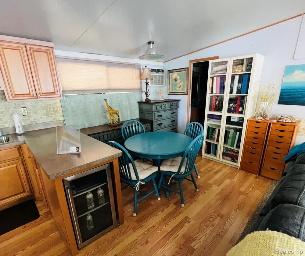 10001 E Goodall Road #404 Durand City, MI 48429
