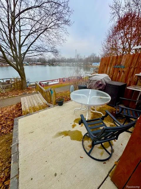 10001 E Goodall Road #404 Durand City, MI 48429