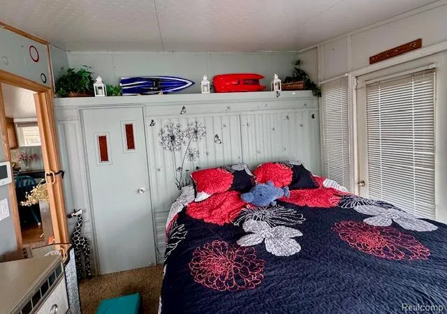 10001 E Goodall Road #404 Durand City, MI 48429