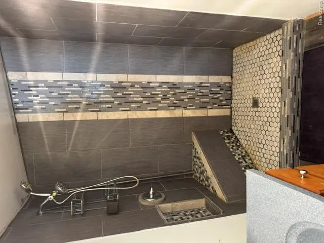 10001 E Goodall Road #404 Durand City, MI 48429