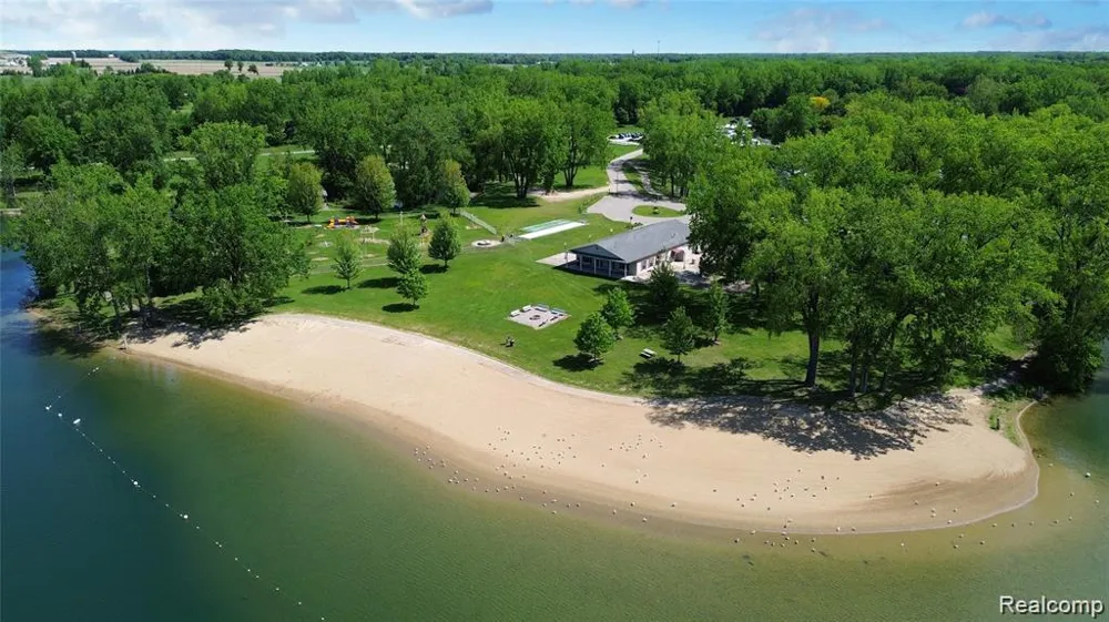 10001 E Goodall Road #404 Durand City, MI 48429