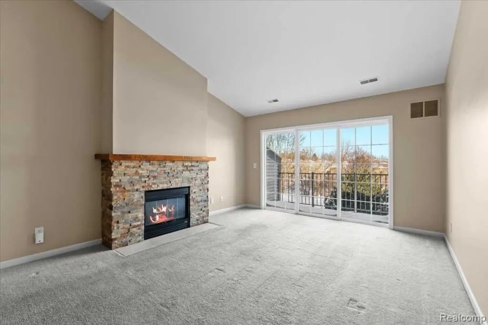 3262 Johanna Ware W Wixom City, MI 48393
