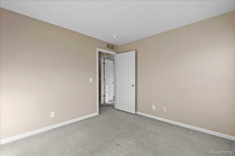 3262 Johanna Ware W Wixom City, MI 48393