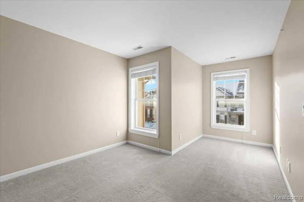 3262 Johanna Ware W Wixom City, MI 48393
