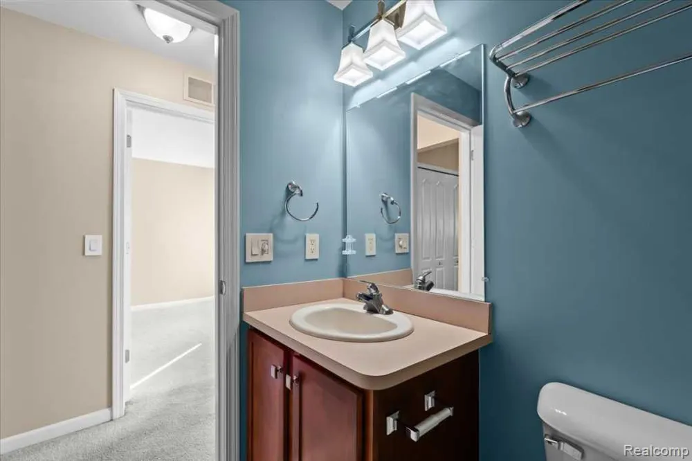 3262 Johanna Ware W Wixom City, MI 48393