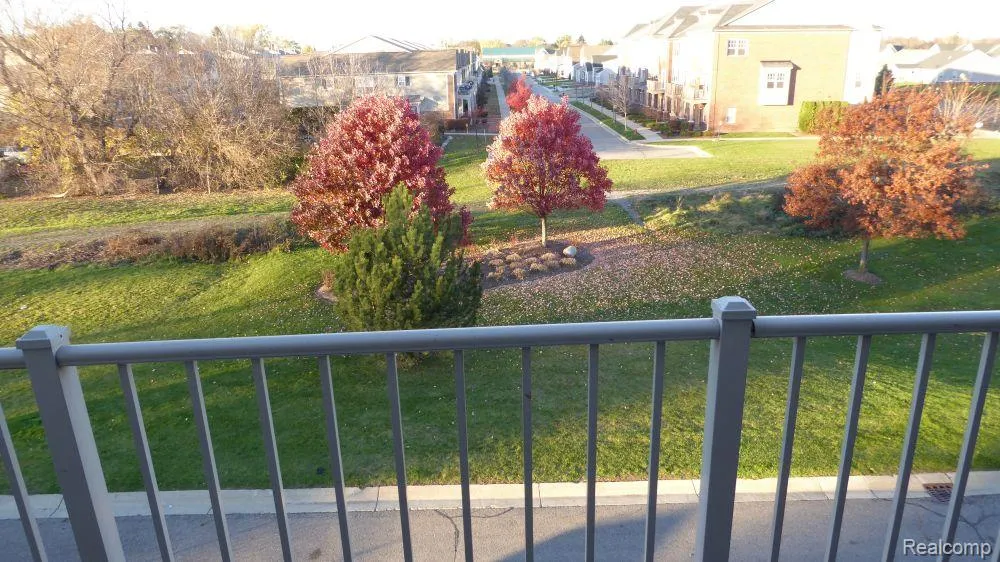 3262 Johanna Ware W Wixom City, MI 48393
