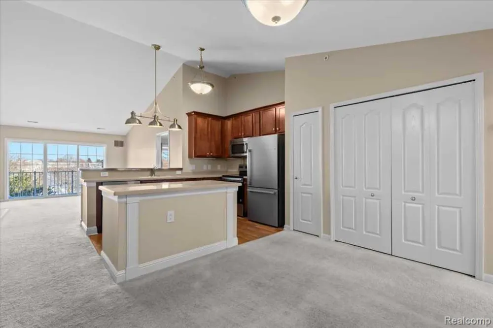 3262 Johanna Ware W Wixom City, MI 48393