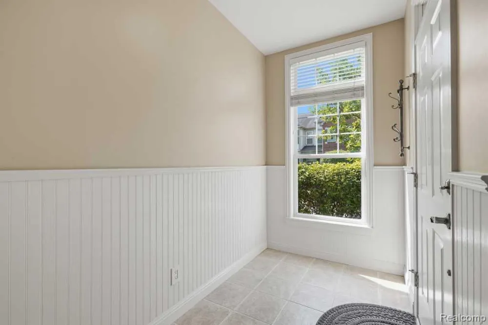 3262 Johanna Ware W Wixom City, MI 48393