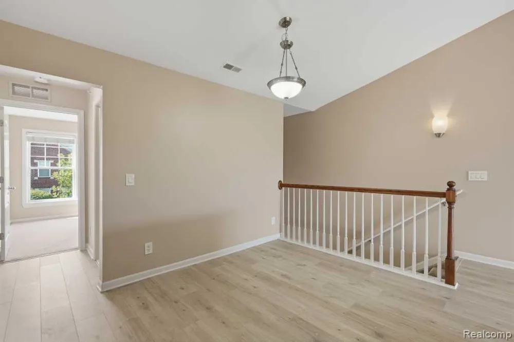 3262 Johanna Ware W Wixom City, MI 48393