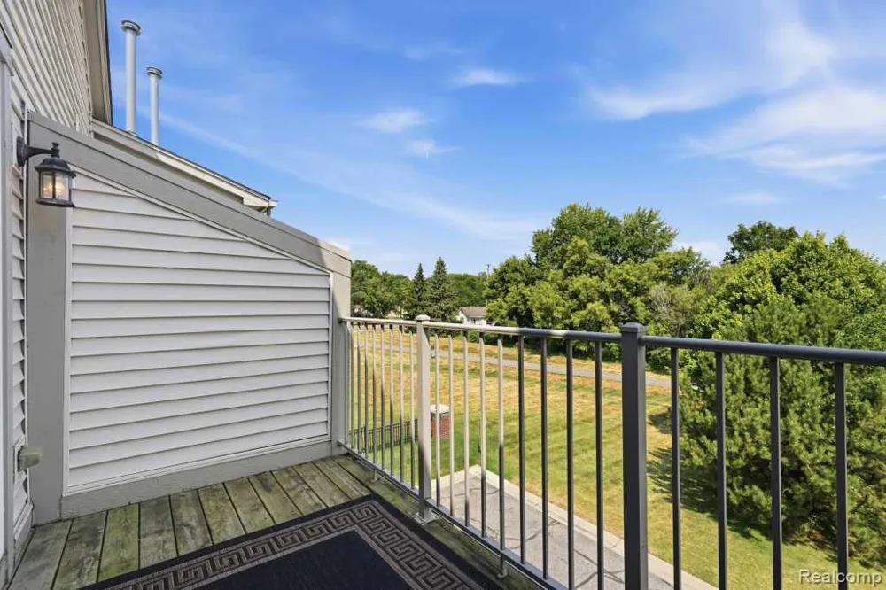 3262 Johanna Ware W Wixom City, MI 48393