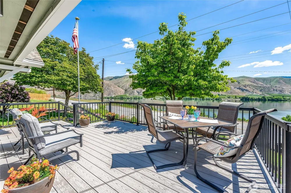 2548 Entiat Way Entiat, WA 98822
